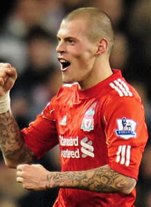 Skrtel Celebrates Goal vs Spurs